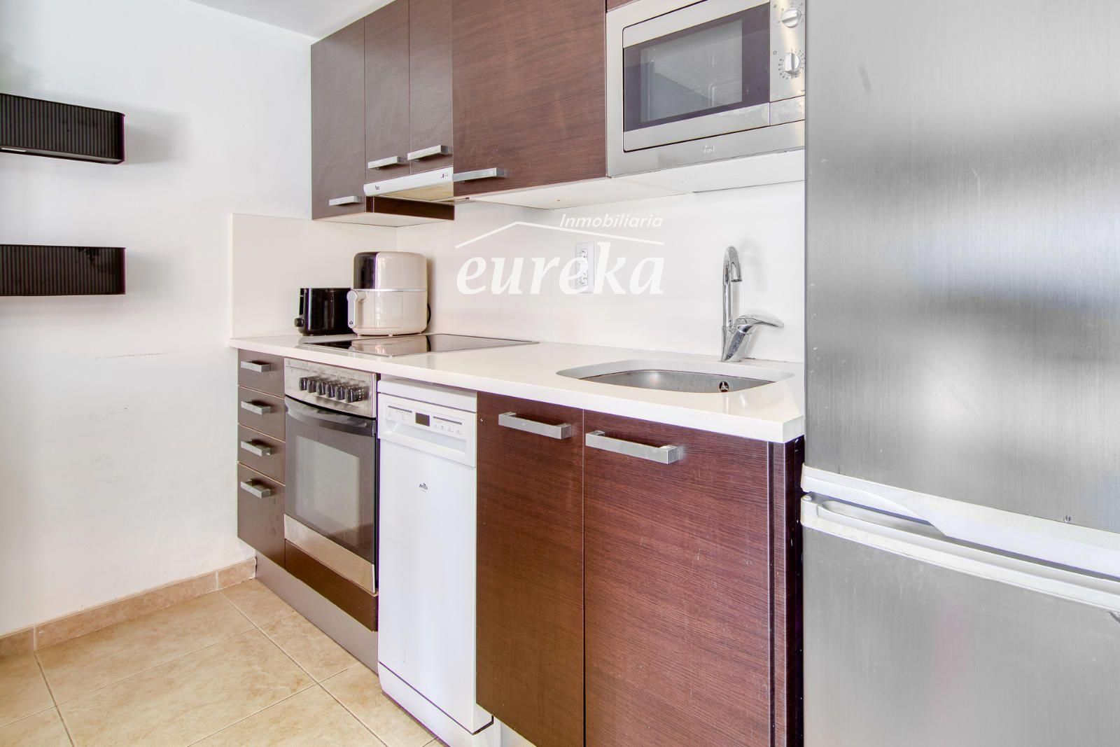 Apartamento moderno en planta baja con terraza y piscina en Santa Margarita