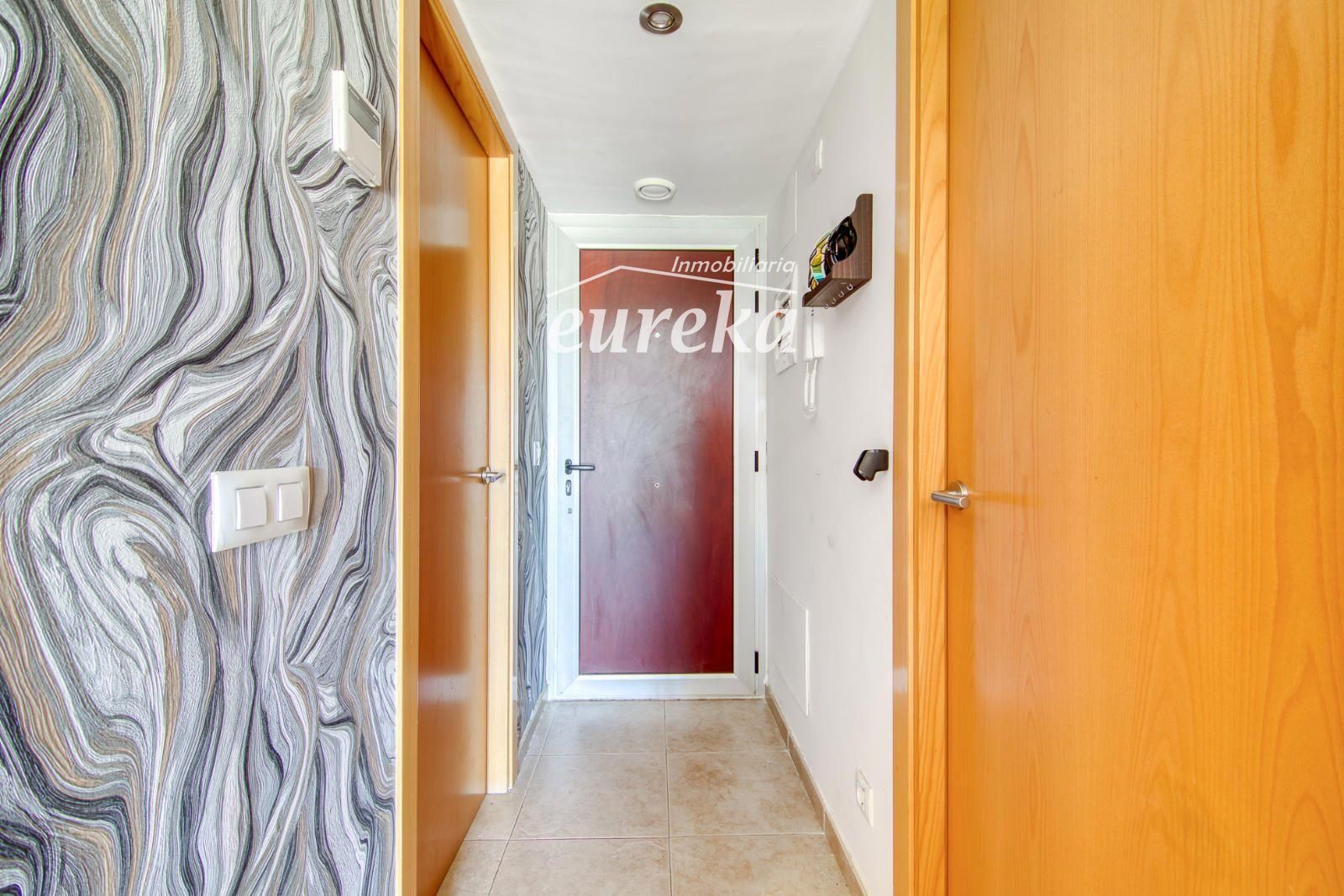 Apartamento moderno en planta baja con terraza y piscina en Santa Margarita