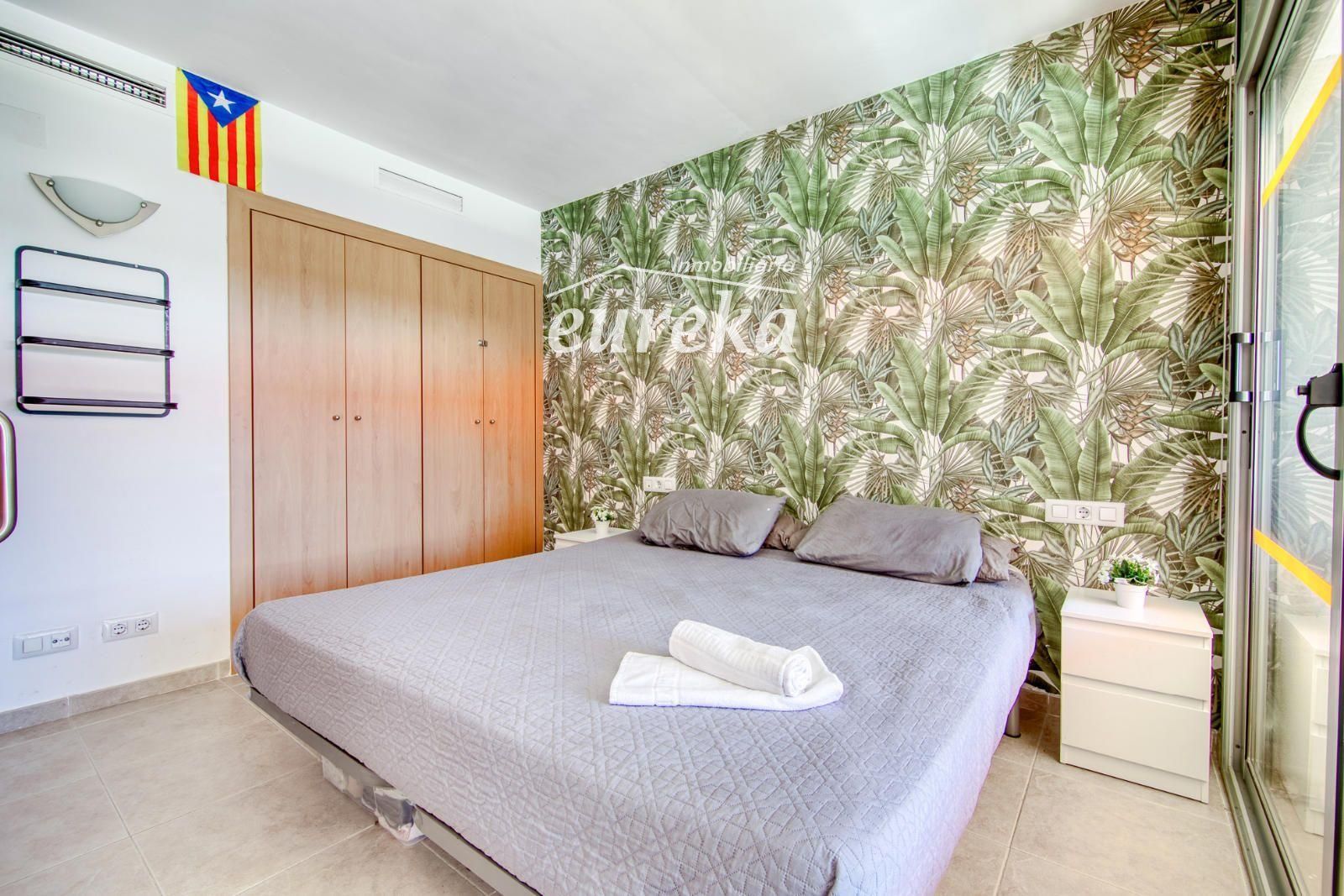 Apartamento moderno en planta baja con terraza y piscina en Santa Margarita