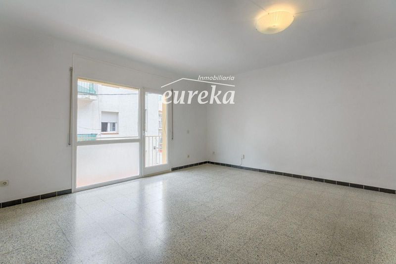 Flat for sale Roses, Girona. Ref: 2734. Agencia Eureka