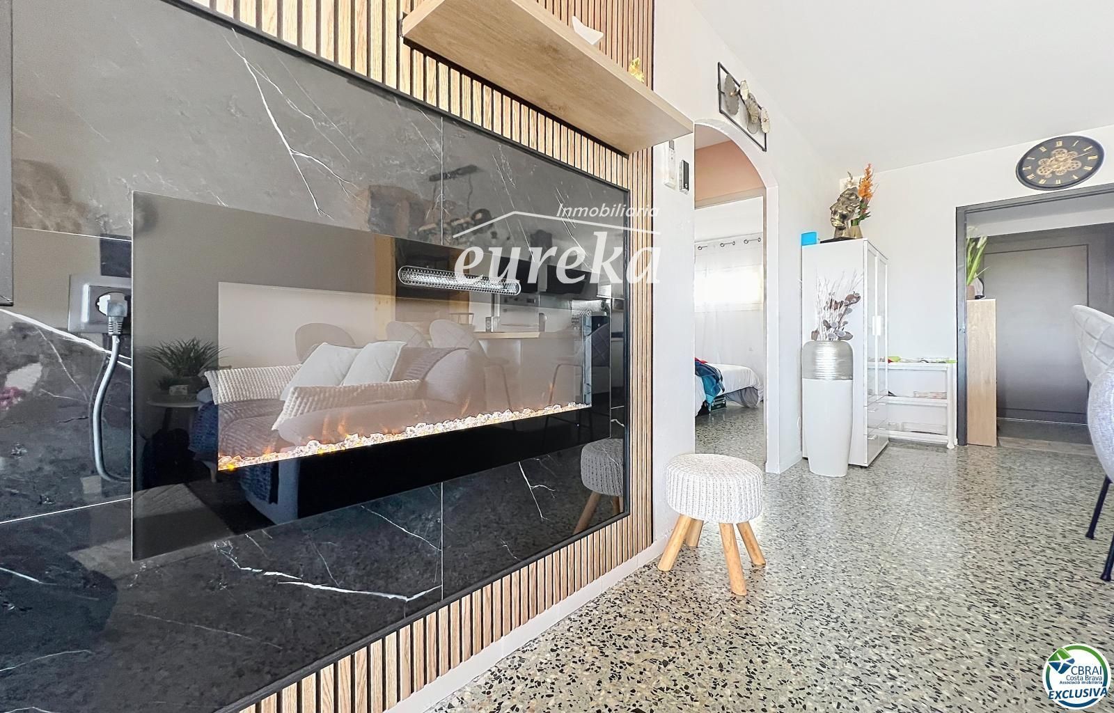 Apartamento reformado con terraza a 150 m de la playa – Empuriabrava - Foto 8