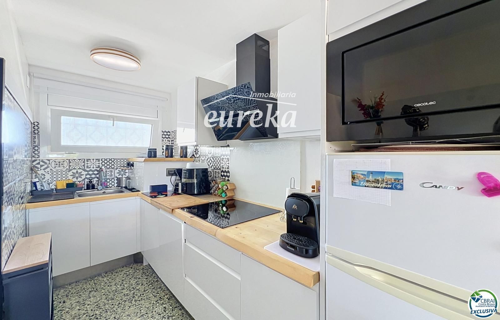 Apartamento reformado con terraza a 150 m de la playa – Empuriabrava - Foto 11