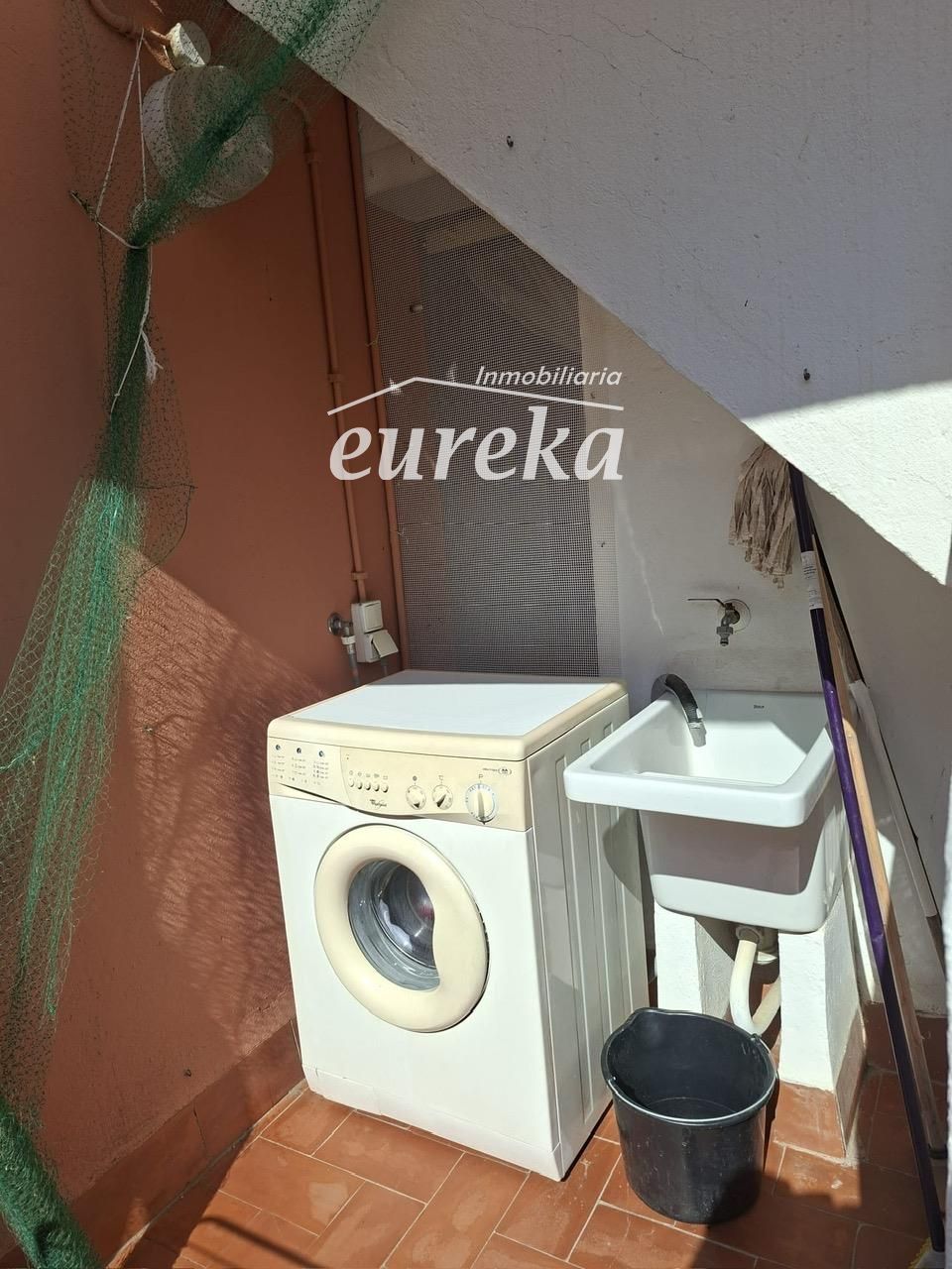 Apartament ubicat a tercera línia de mar amb piscina, jardí, i pàrquing - Foto 31