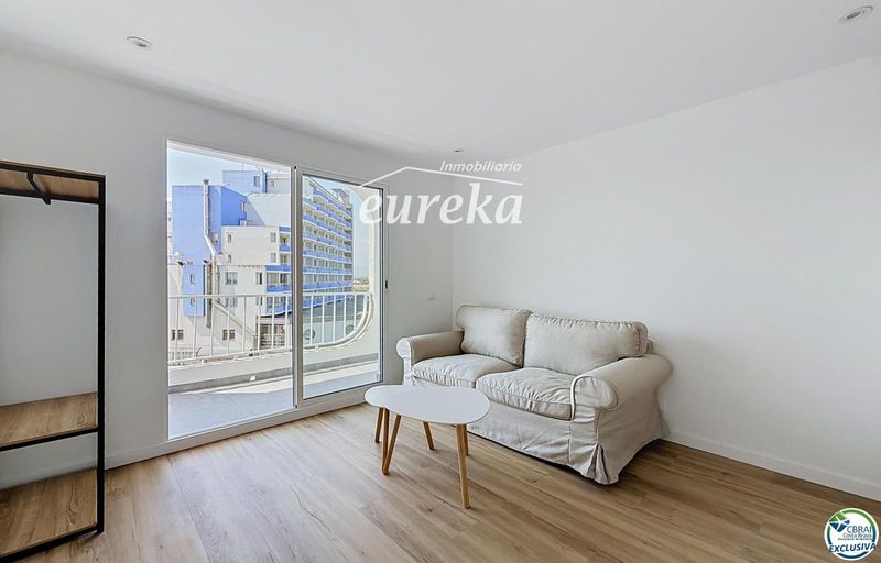 Flat for sale Empuriabrava, Girona. Ref: 2745. Agencia Eureka