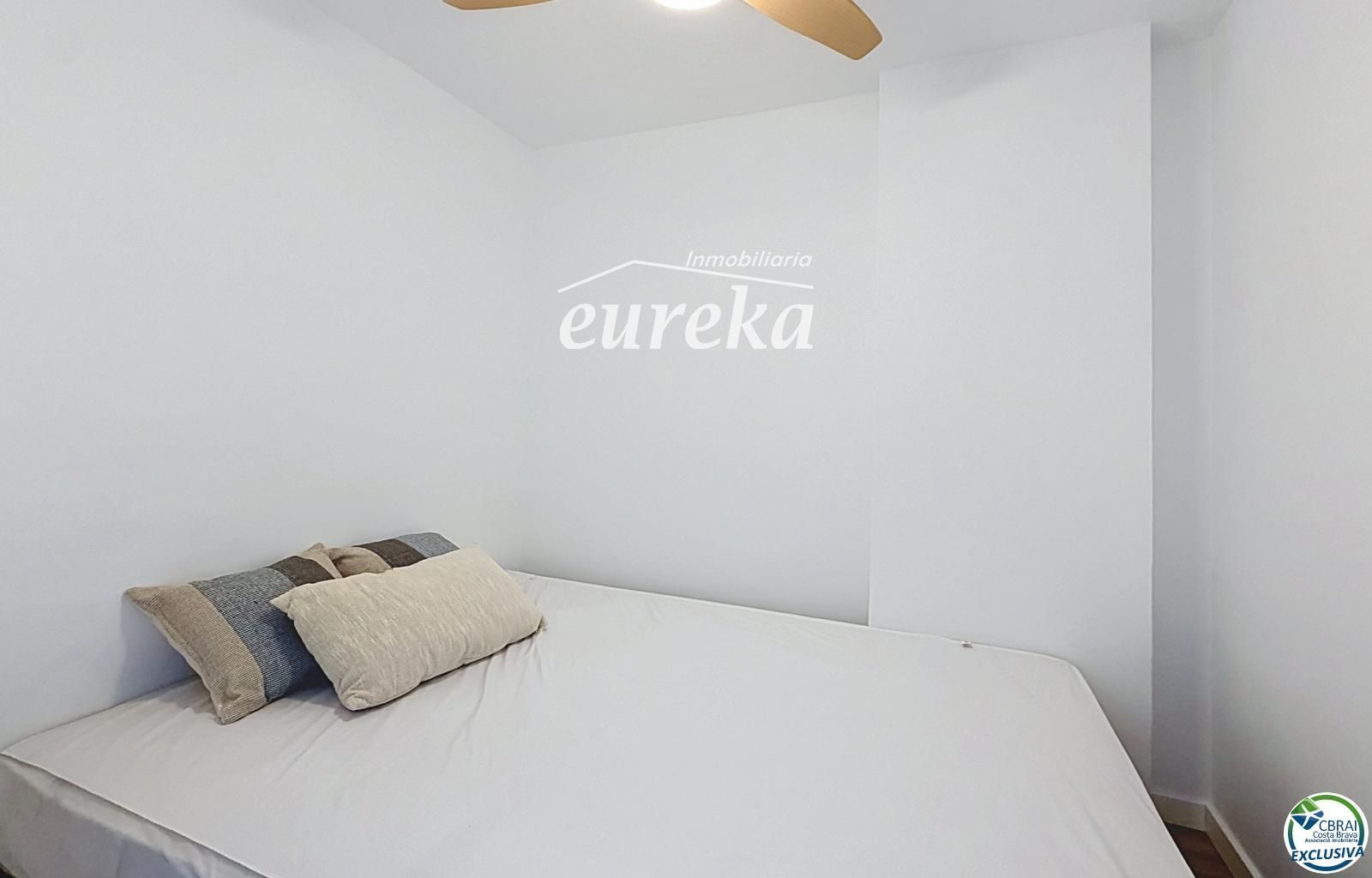 Apartamento en primera línea de mar en Empuriabrava - Foto 6