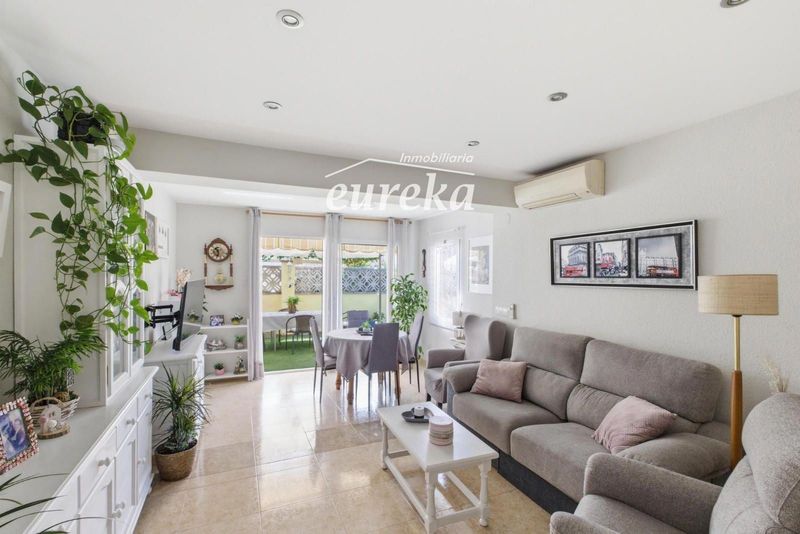 Freistehende Villa zu verkaufen Empuriabrava, Girona. Ref: 2746. Agencia Eureka