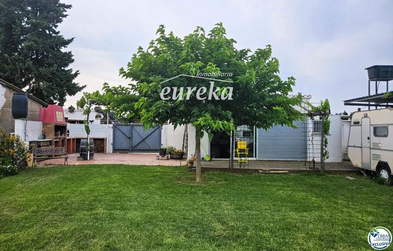 Parcela en venta Figueres, Girona. Ref: 2749. Agencia Eureka