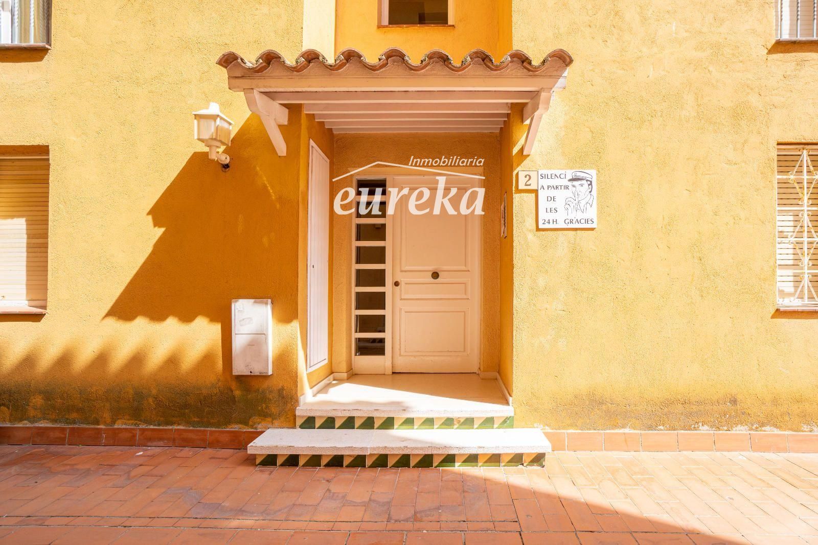 GRAN RESERVA Encantador apartamento a solo 50 metros de la playa, con piscinas, jardines comunitarios y licencia turística - Foto 20
