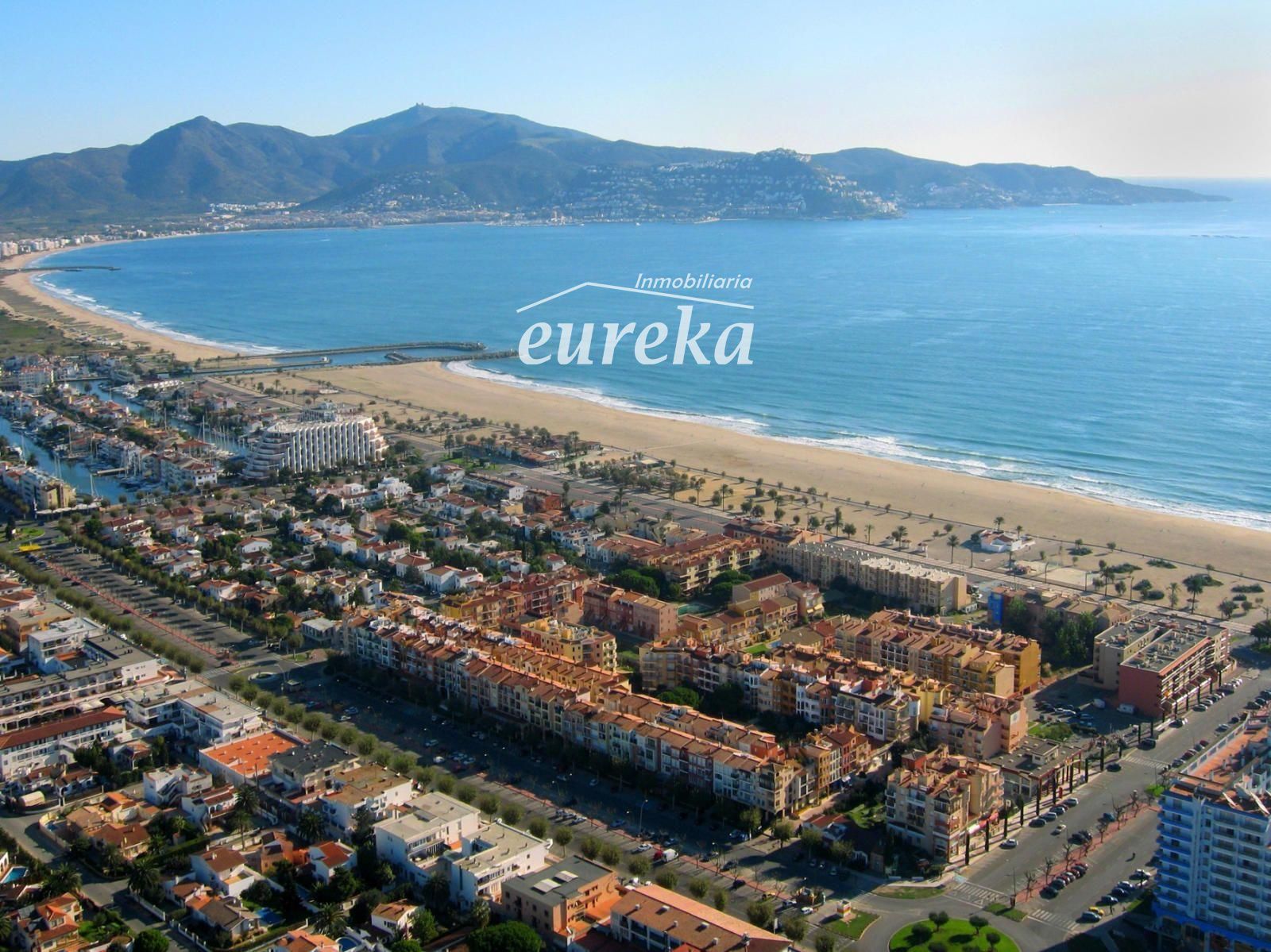 GRAN RESERVA Encantador apartamento a solo 50 metros de la playa, con piscinas, jardines comunitarios y licencia turística - Foto 29