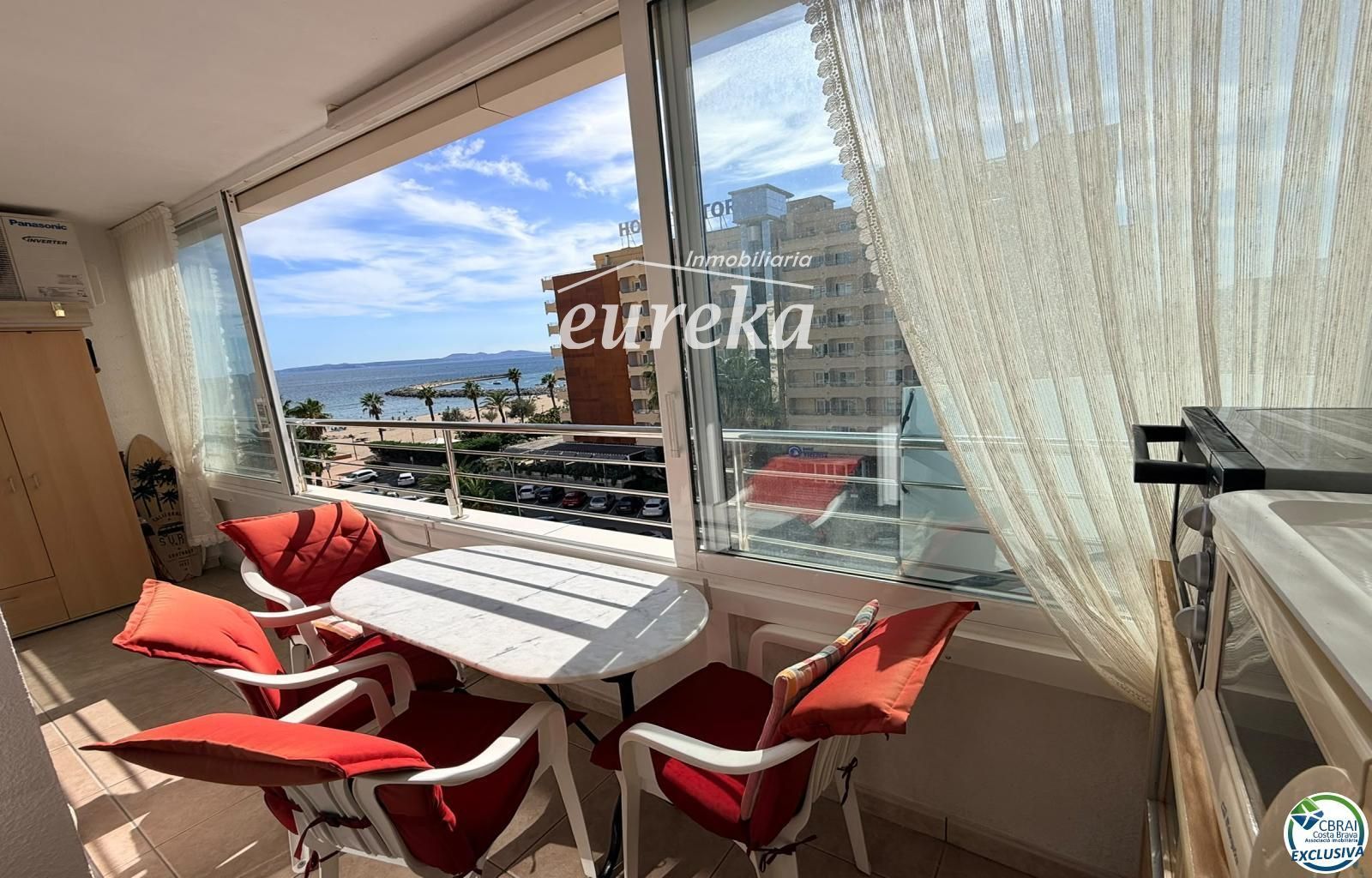 Primera línea, vistas espectaculares al mar, reformado. - Foto 16