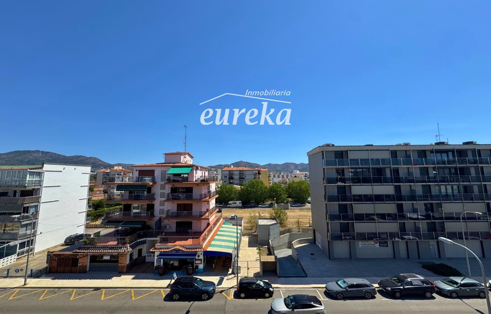Apartamento luminoso con terraza — Última planta, Santa Margarita, Roses - Foto 3