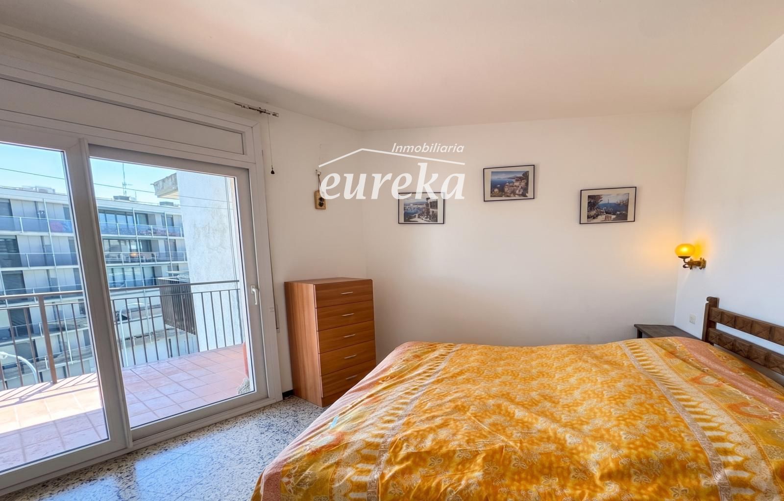 Apartamento luminoso con terraza — Última planta, Santa Margarita, Roses - Foto 11