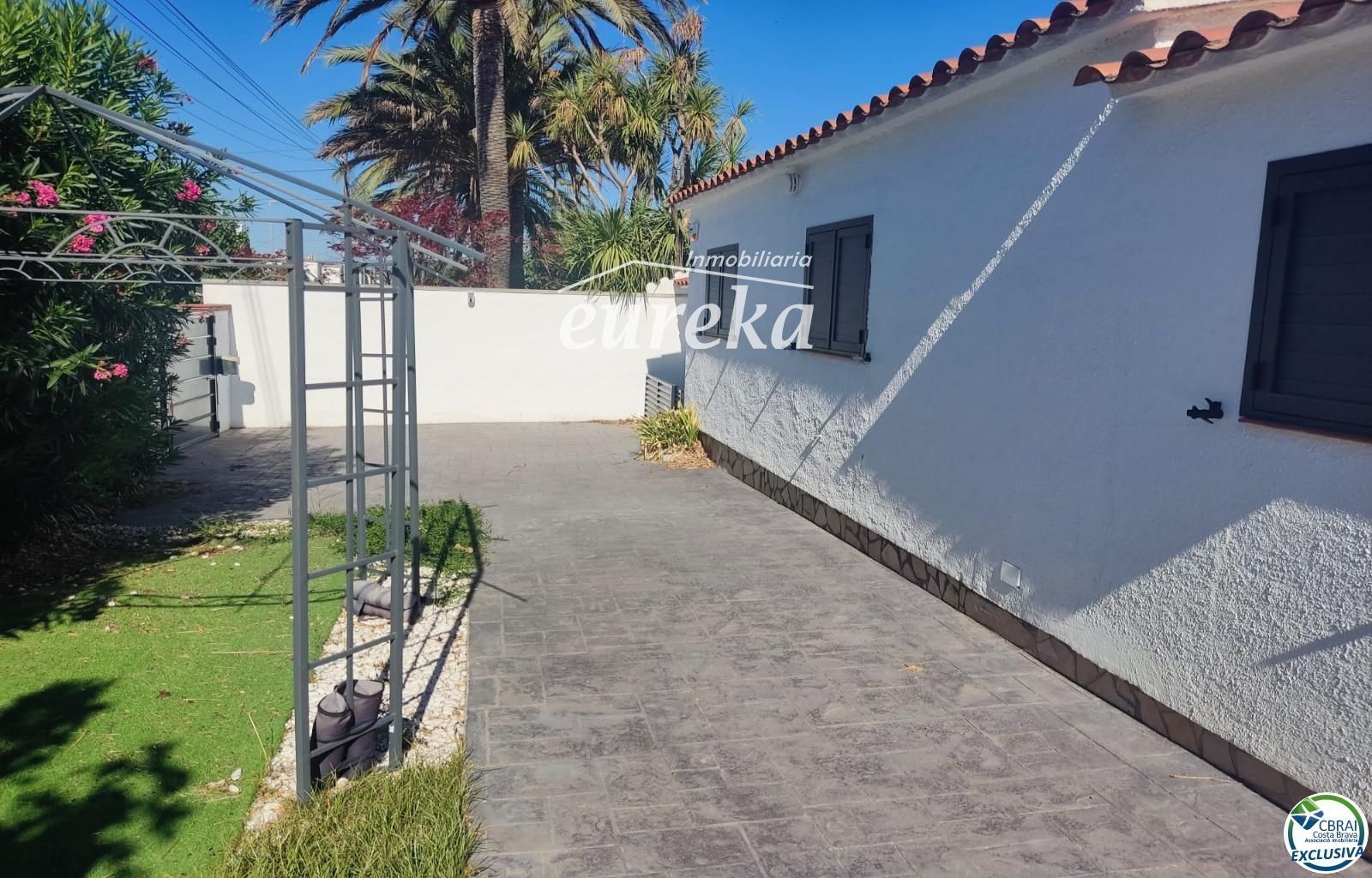 Bonita casa con piscina y apartamento para invitados y piscina. - Foto 2