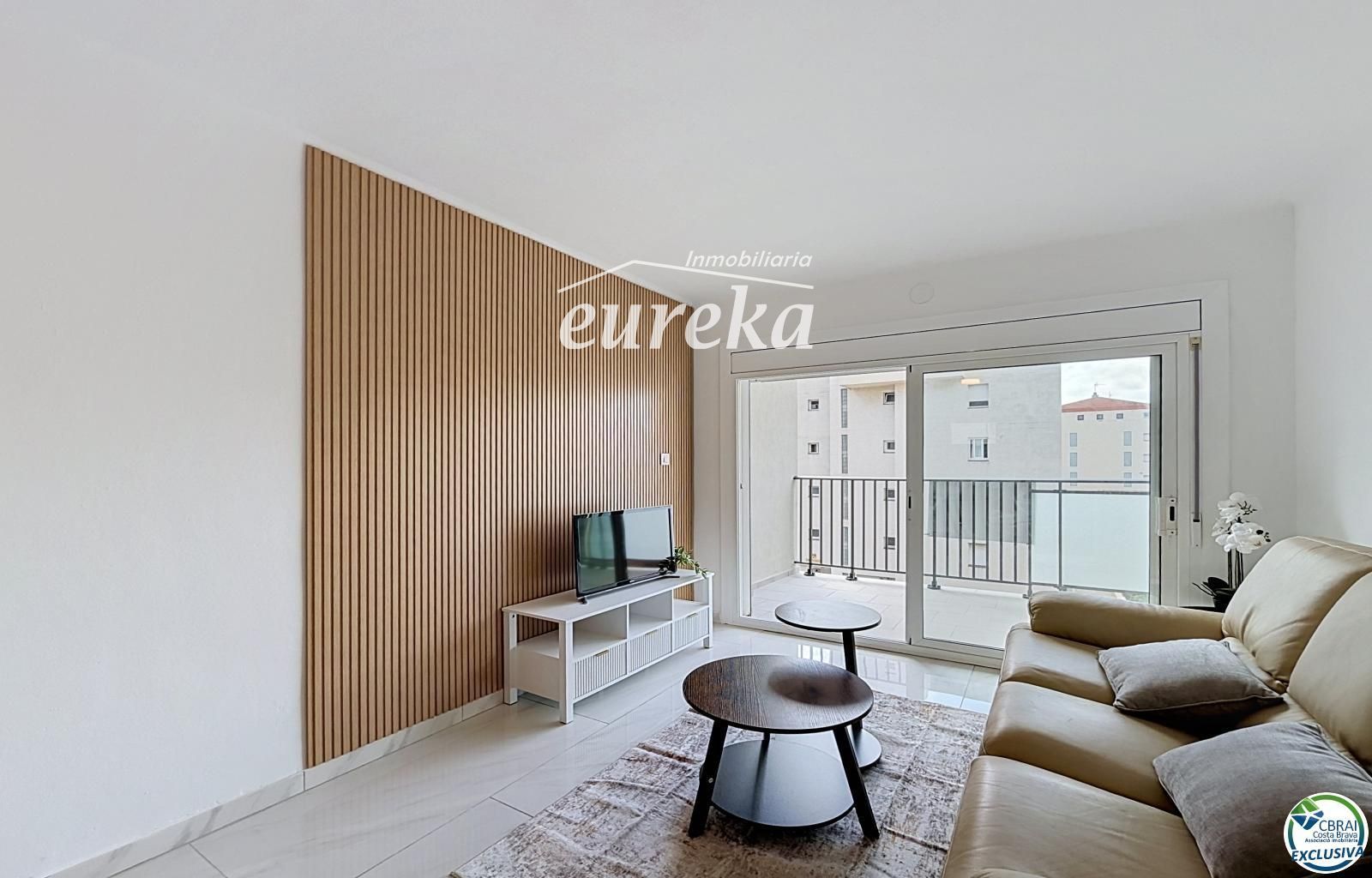 Apartamento 2 dormitorios renovado con terraza en Santa Margarida, Rosas - Foto 14