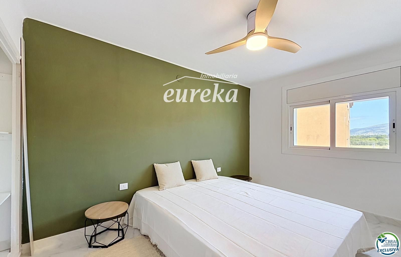 Apartamento 2 dormitorios renovado con terraza en Santa Margarida, Rosas - Foto 16