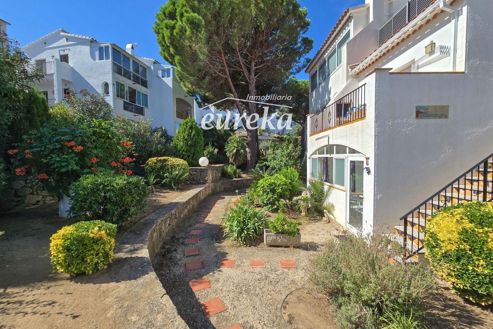 Si buscas un lugar tranquilo en Roses, rodeado de naturaleza y con todas las comodidades para disfrutarlo durante todo el año, este apartamento puede sorprenderte. - Foto 18