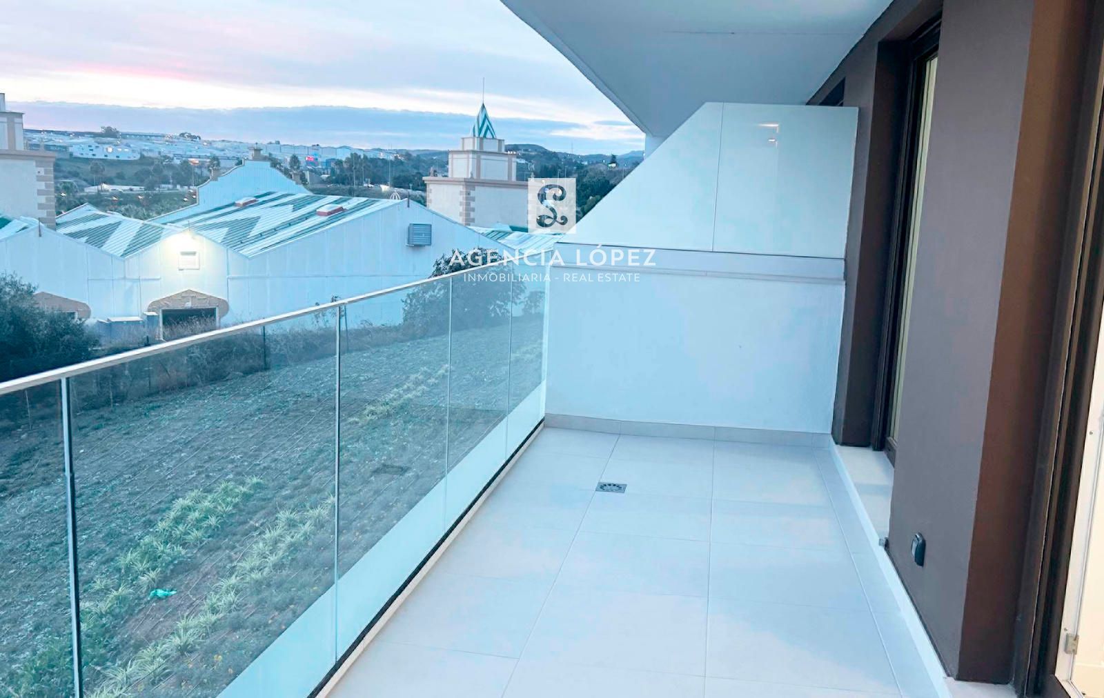 Piso en alquiler Estepona, Málaga. Ref: 2111. Agencia López