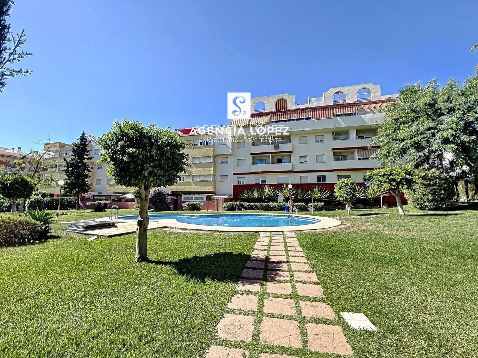 Piso en venta Estepona, Málaga. Ref: 2112. Agencia López