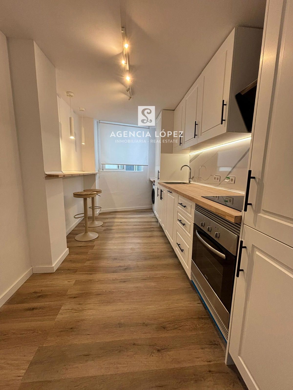 Piso en venta Estepona, Málaga. Ref: 2158. Agencia López