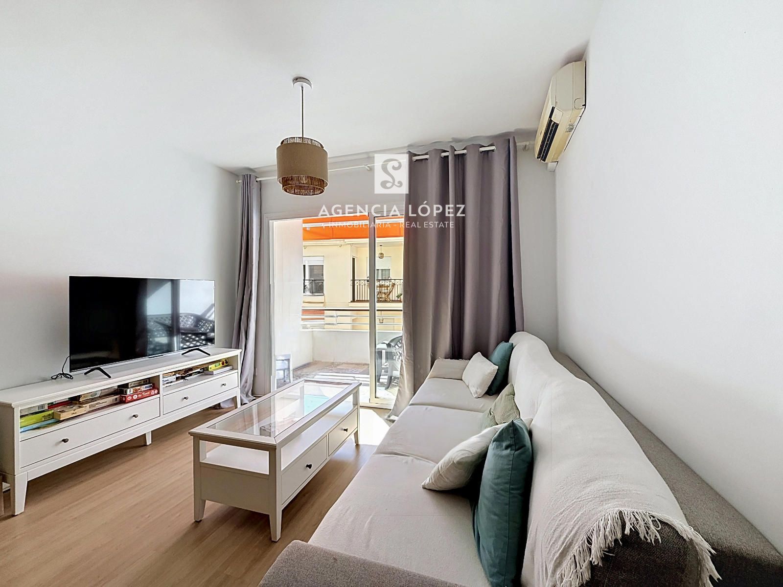 Piso en alquiler Estepona, Málaga. Ref: 2184. Agencia López