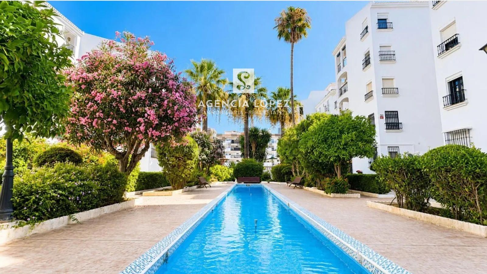 Piso en venta San Luis De Sabinillas, Málaga. Ref: 2214. Agencia López