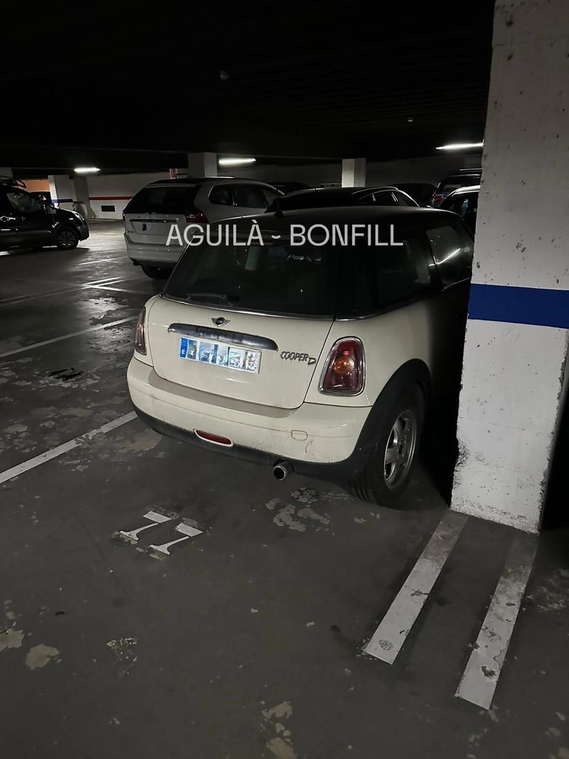 Garatge en lloguer Barcelona. Ref: 1418. Aguilá-Bonfill