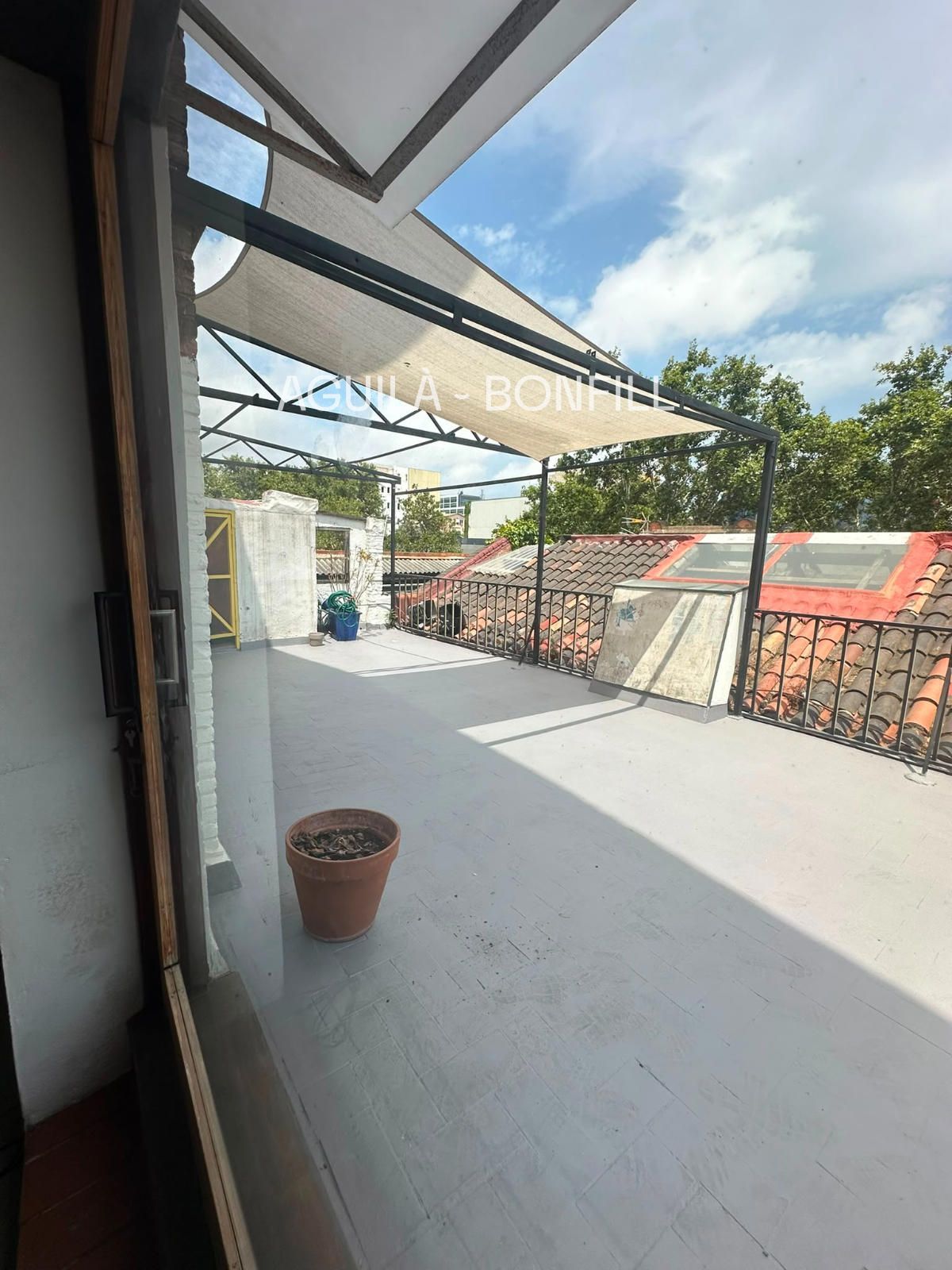 Local Comercial en lloguer a Barcelona (Sant Marti)