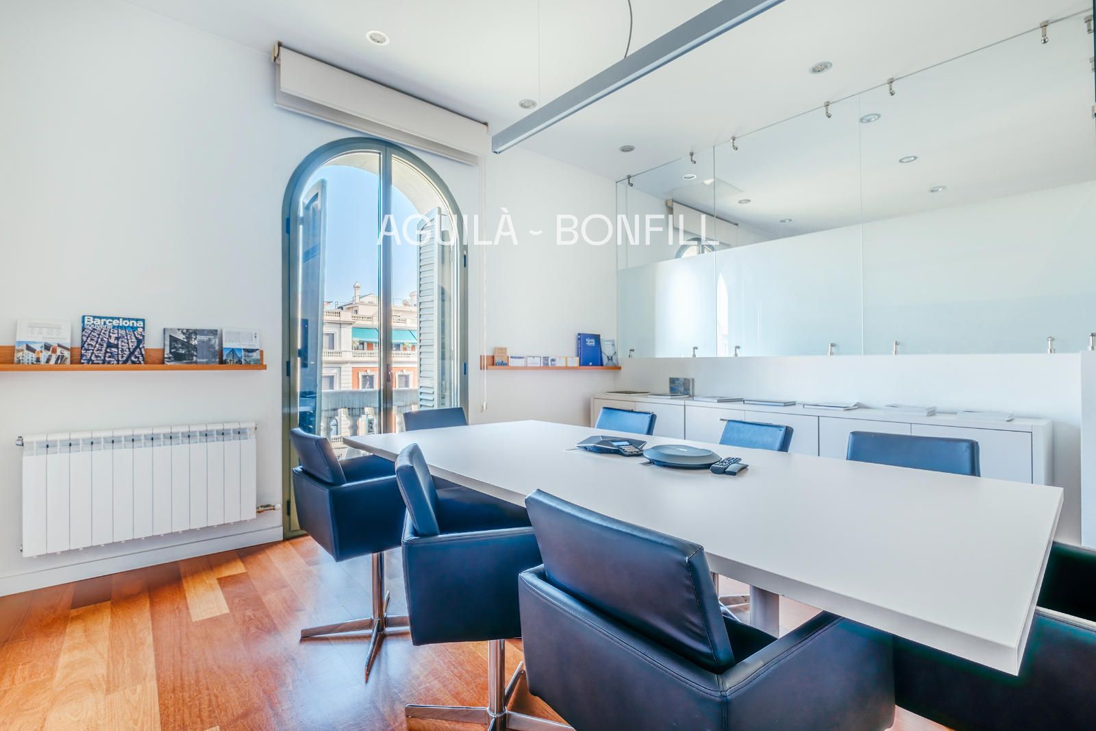 Oficina en lloguer a Barcelona (Eixample)