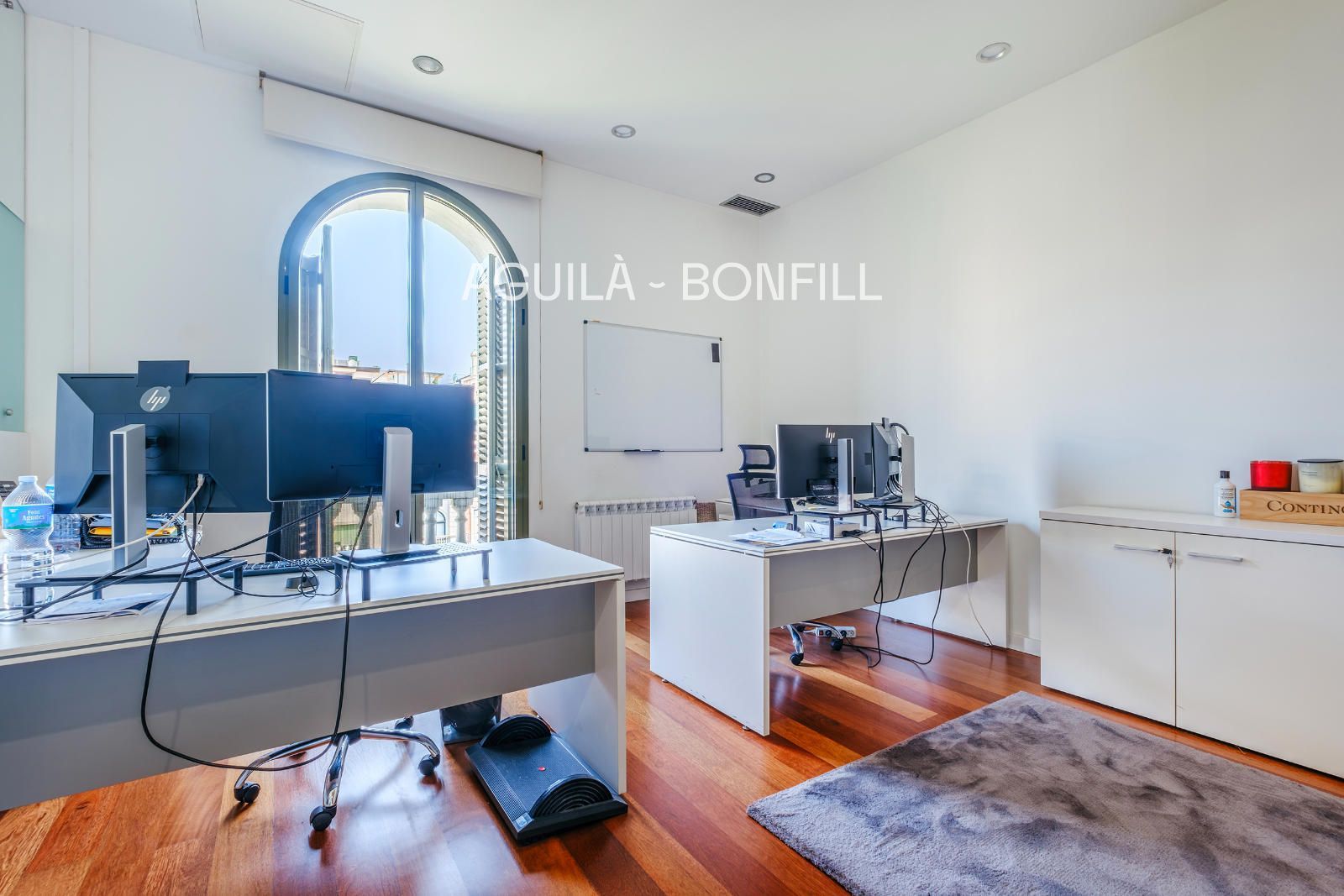 Oficina en lloguer a Barcelona (Eixample)