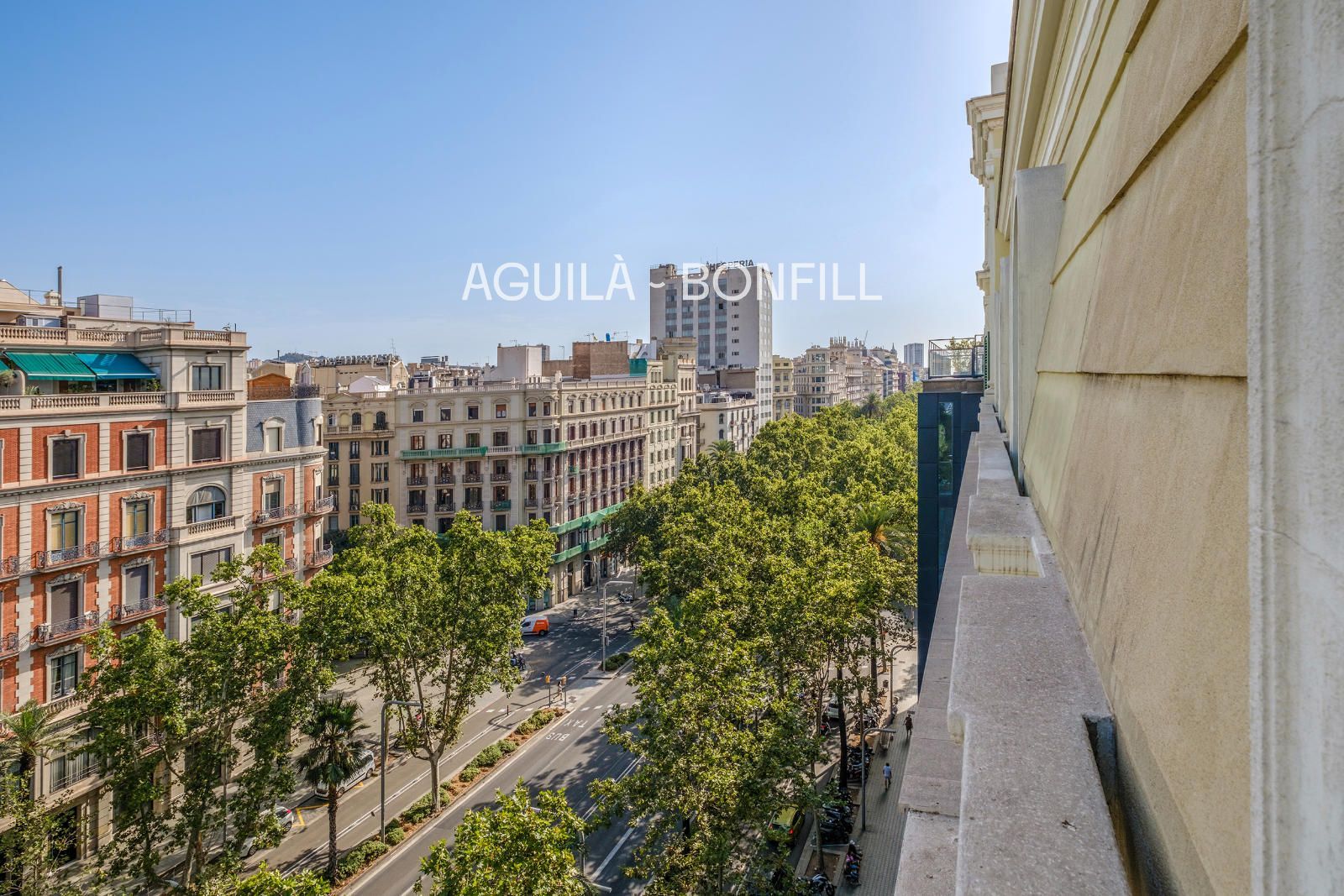 Oficina en lloguer a Barcelona (Eixample)