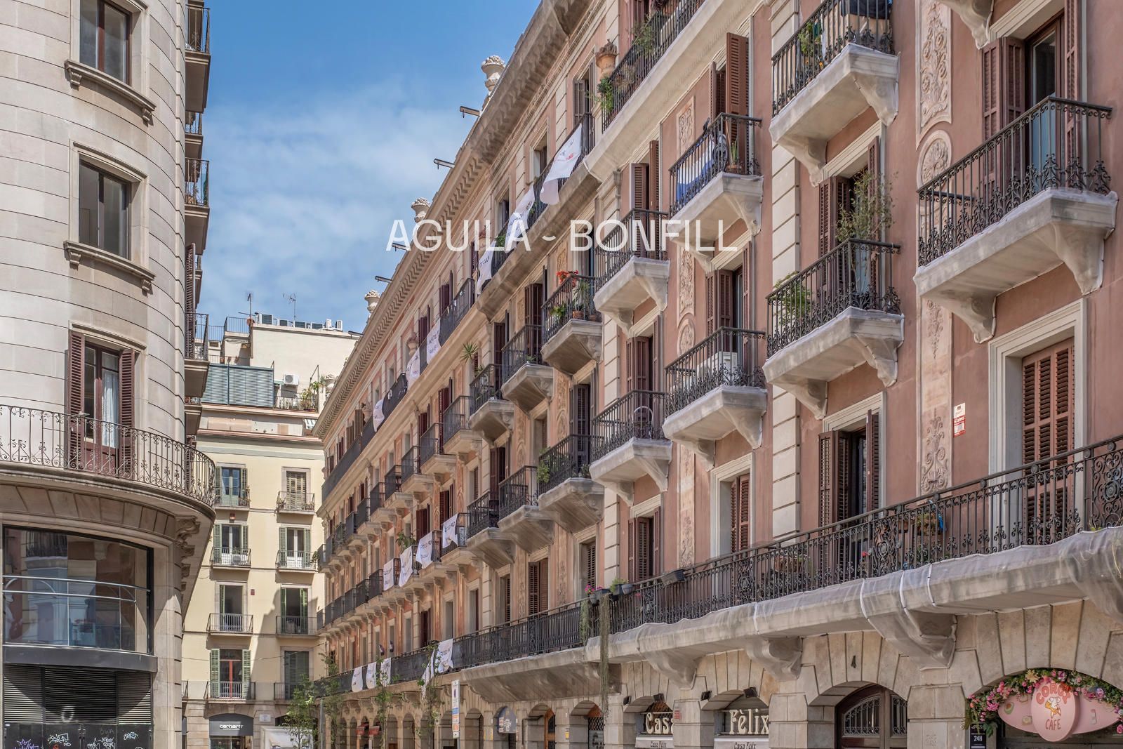 Pis en venda a Barcelona (Ciutat Vella)