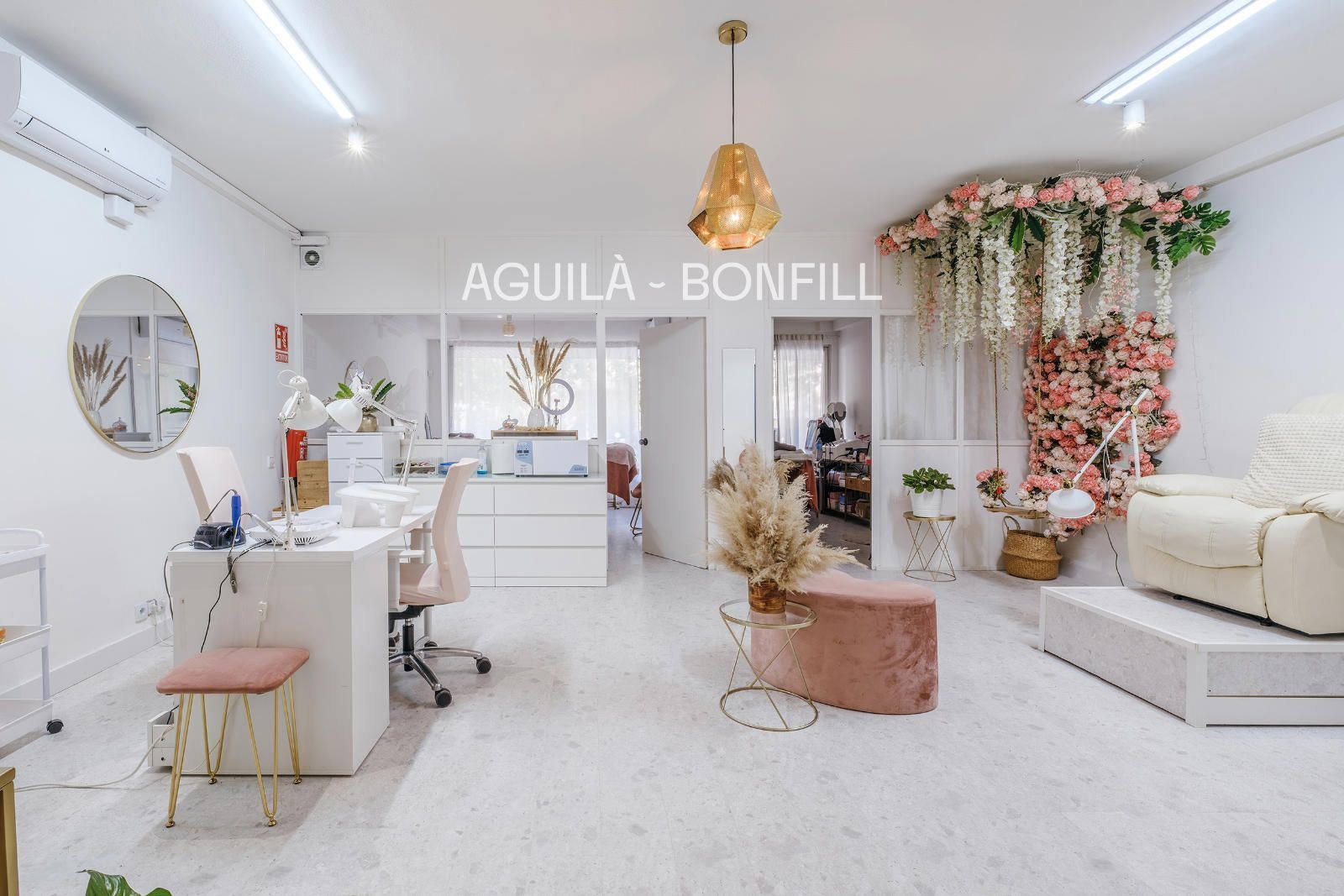 Local Comercial en venda a Barcelona (Eixample)