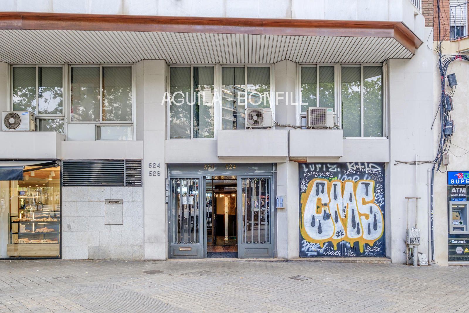 Local Comercial en venda a Barcelona (Eixample)