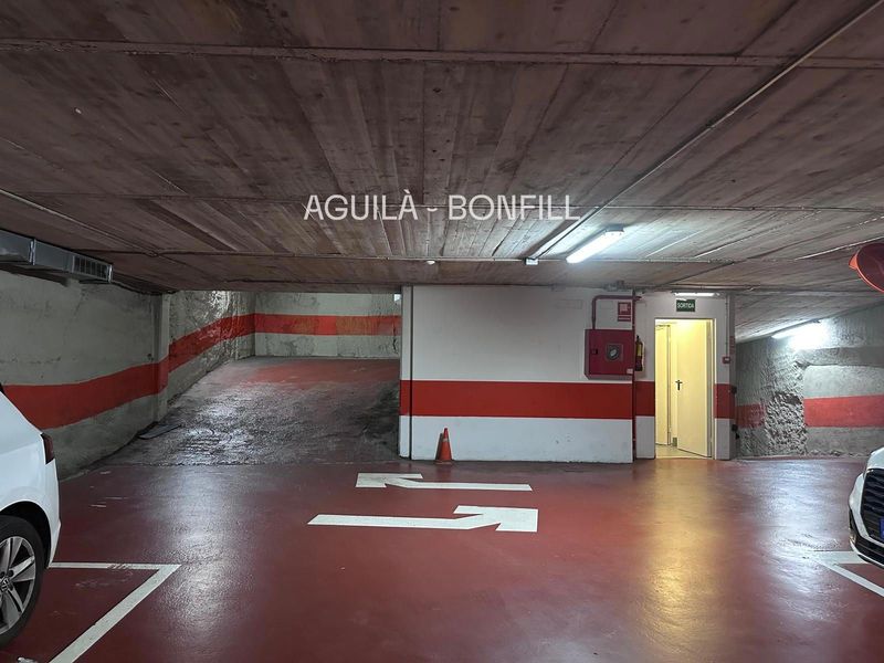 Garaje en alquiler Barcelona. Ref: 1461. Aguilá-Bonfill