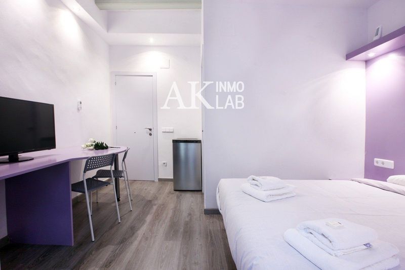 Piso en alquiler Barcelona. Ref: 1053. AK InmoLab