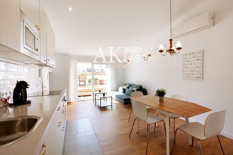 Piso en alquiler Barcelona. Ref: 1063. AK InmoLab