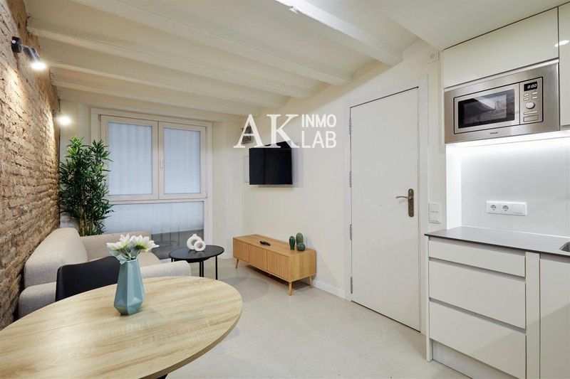 Edificio Singular en venta Barcelona. Ref: 1089. AK InmoLab