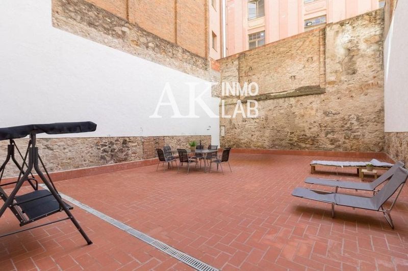 Piso en venta Barcelona. Ref: 1234. AK InmoLab (Ventas) & AK-BCN (Alquiler)