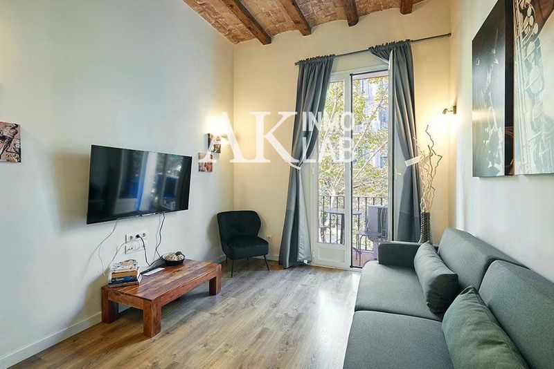 Piso en venta Barcelona. Ref: 1381. AK InmoLab