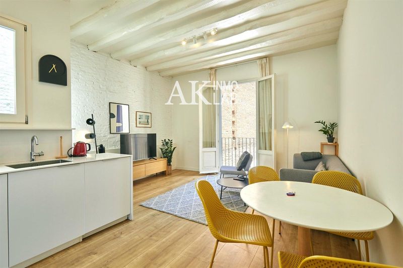 Pis en venda Barcelona. Ref: 1436. AK InmoLab (Ventas) & AK-BCN (Alquiler)