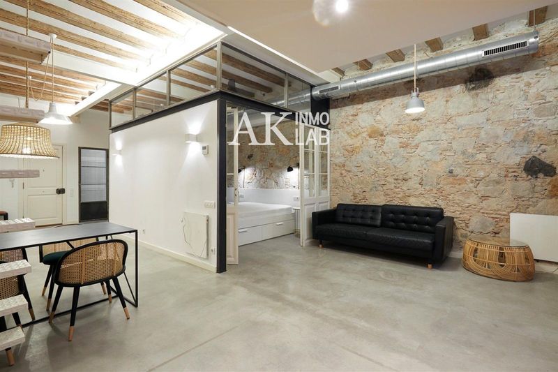 Piso en venta Barcelona. Ref: 1445. AK InmoLab