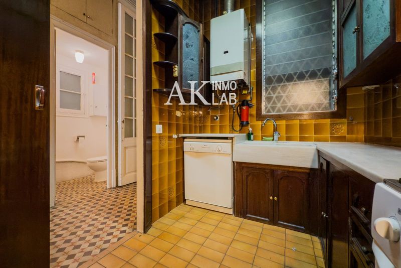 Piso en venta Barcelona. Ref: 1458. AK InmoLab (Ventas) & AK-BCN (Alquiler)