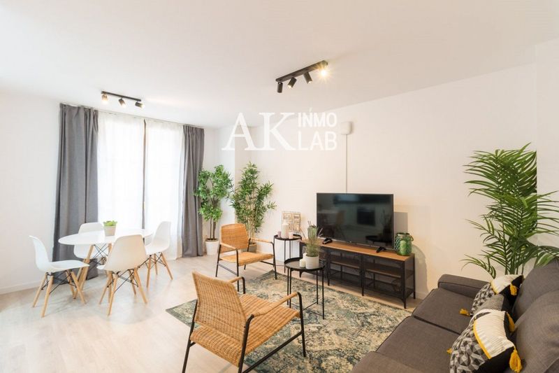 Piso en venta Barcelona. Ref: 1477. AK InmoLab (Ventas) & AK-BCN (Alquiler)