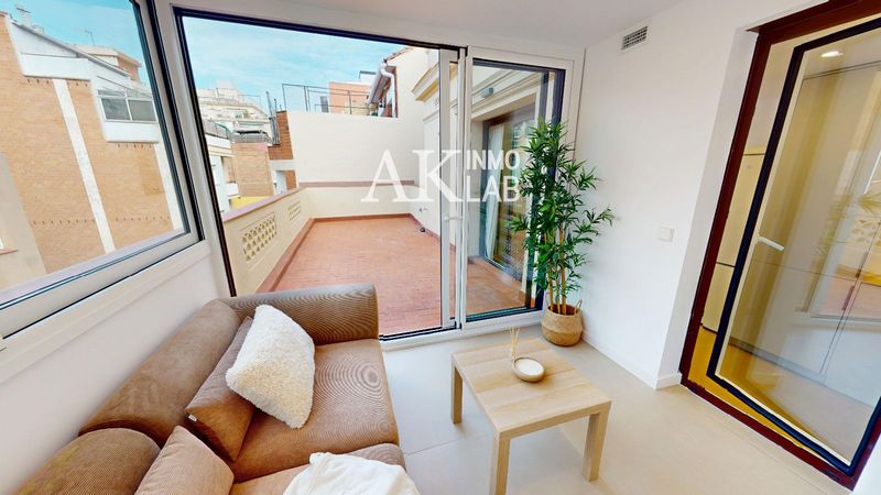 Ático en venta Barcelona. Ref: 1481. AK InmoLab (Ventas) & AK-BCN (Alquiler)