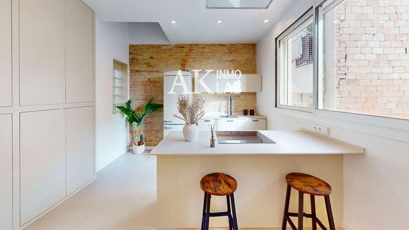 Attique en vente Barcelona. Ref: 1482. AK InmoLab (Ventas) & AK-BCN (Alquiler)