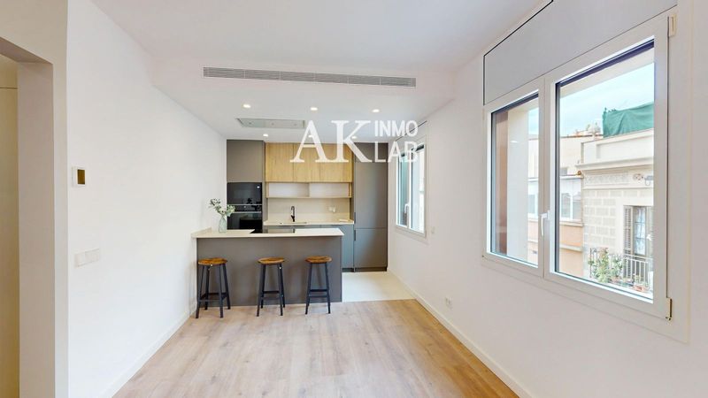 Piso en venta Barcelona. Ref: 1484. AK InmoLab (Ventas) & AK-BCN (Alquiler)
