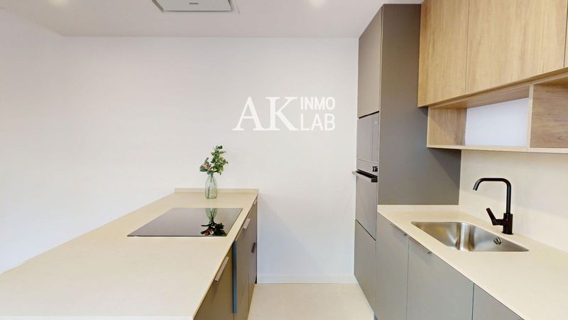 Piso en venta Barcelona. Ref: 1484. AK InmoLab (Ventas) & AK-BCN (Alquiler)