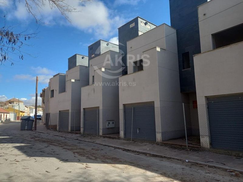 Freistehende Villa zu verkaufen Quero, Toledo. Ref: 12328. Inmobiliaria Akris