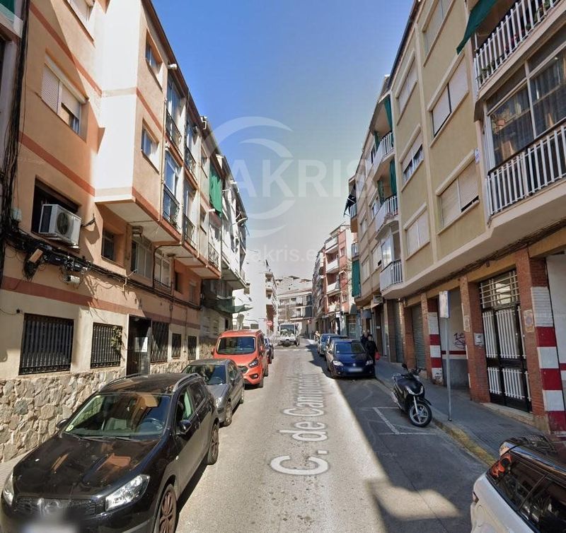 Piso en venta Santa Coloma de Gramenet, Barcelona. Ref: 1301. Inmobiliaria Akris