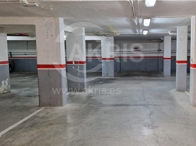 Garaje en venta Bargas, Toledo. Ref: 13613. Inmobiliaria Akris